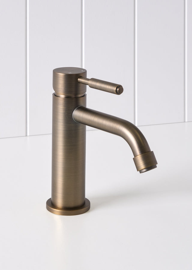 Melbourne Short Basin Mixer Antique Brass