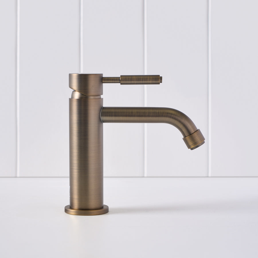 Melbourne Short Basin Mixer Antique Brass