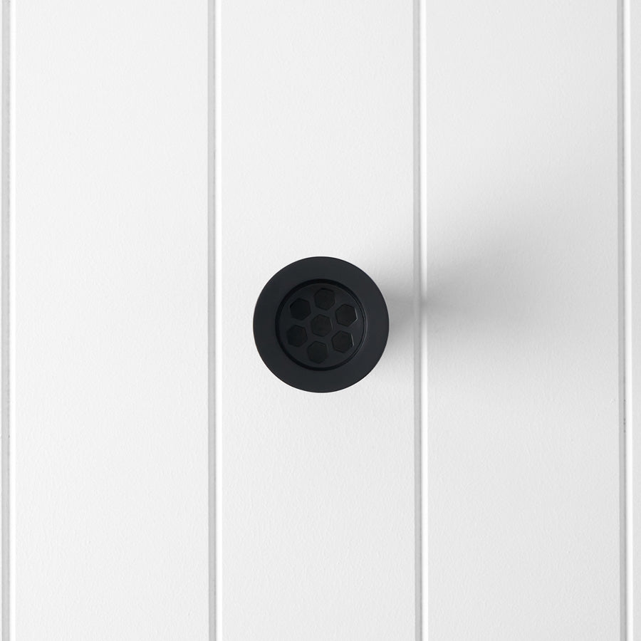 Plug and Waste Black Matte