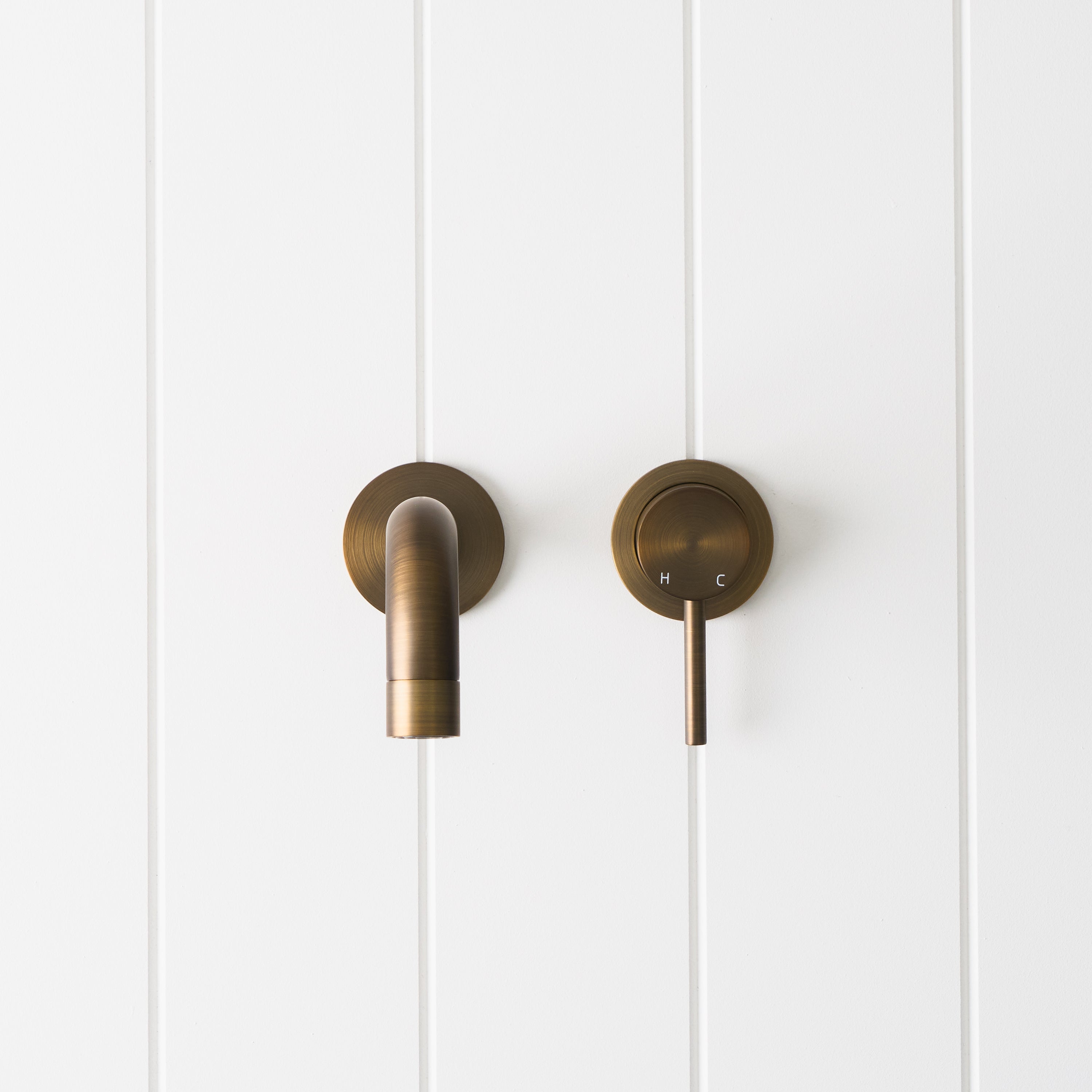 Sydney Wall Spout + Wall Mixer Antique Brass