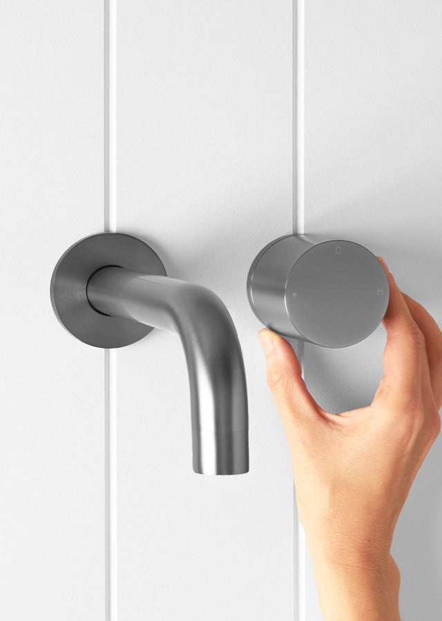 Wall Spout + Progressive Wall Mixer Gunmetal
