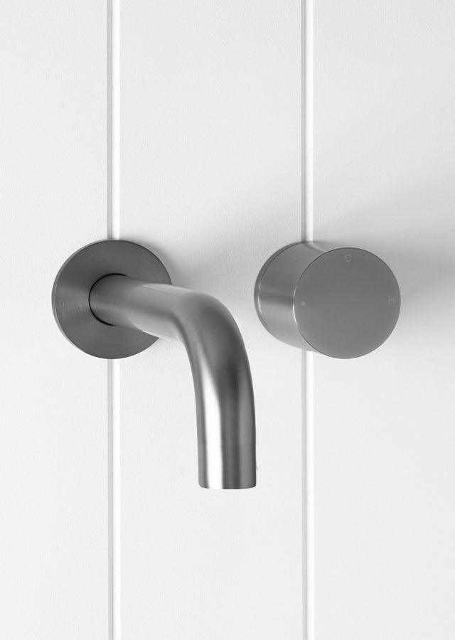 Wall Spout + Progressive Wall Mixer Gunmetal