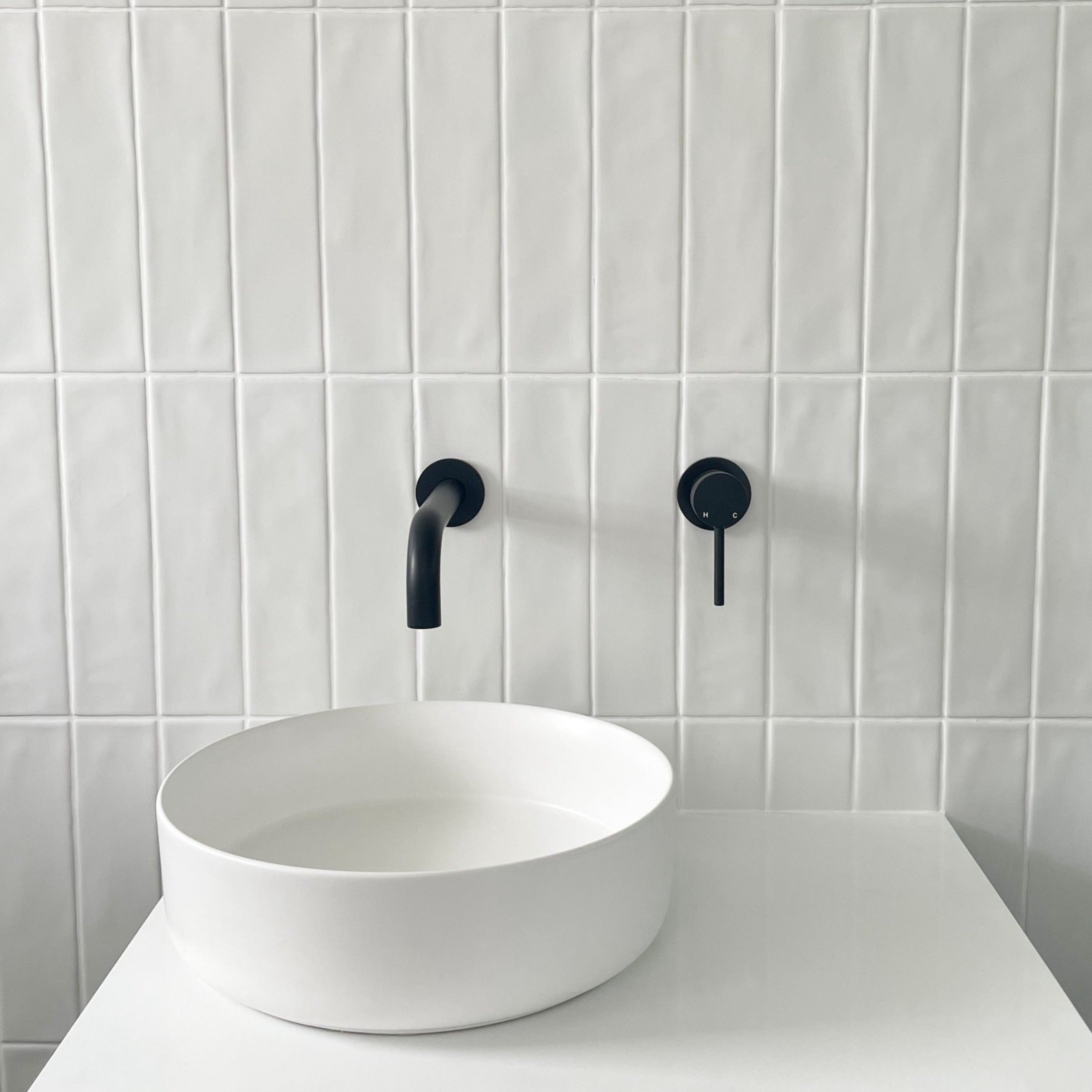 Sydney Wall Spout + Mixer Matte Black