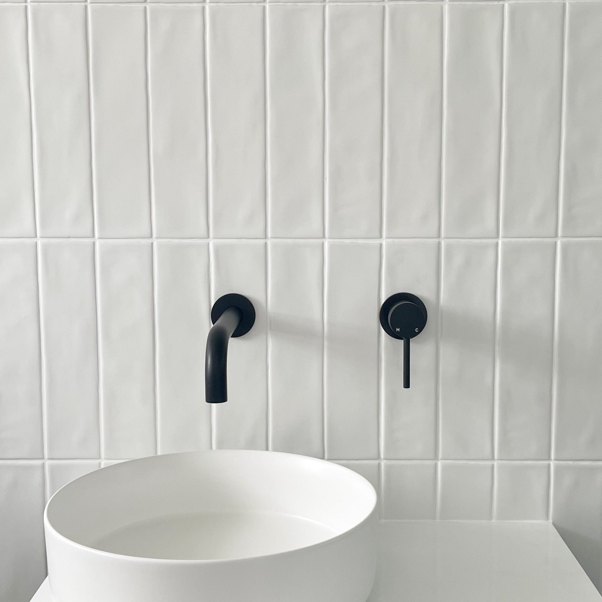 Sydney Wall Spout Matte Black