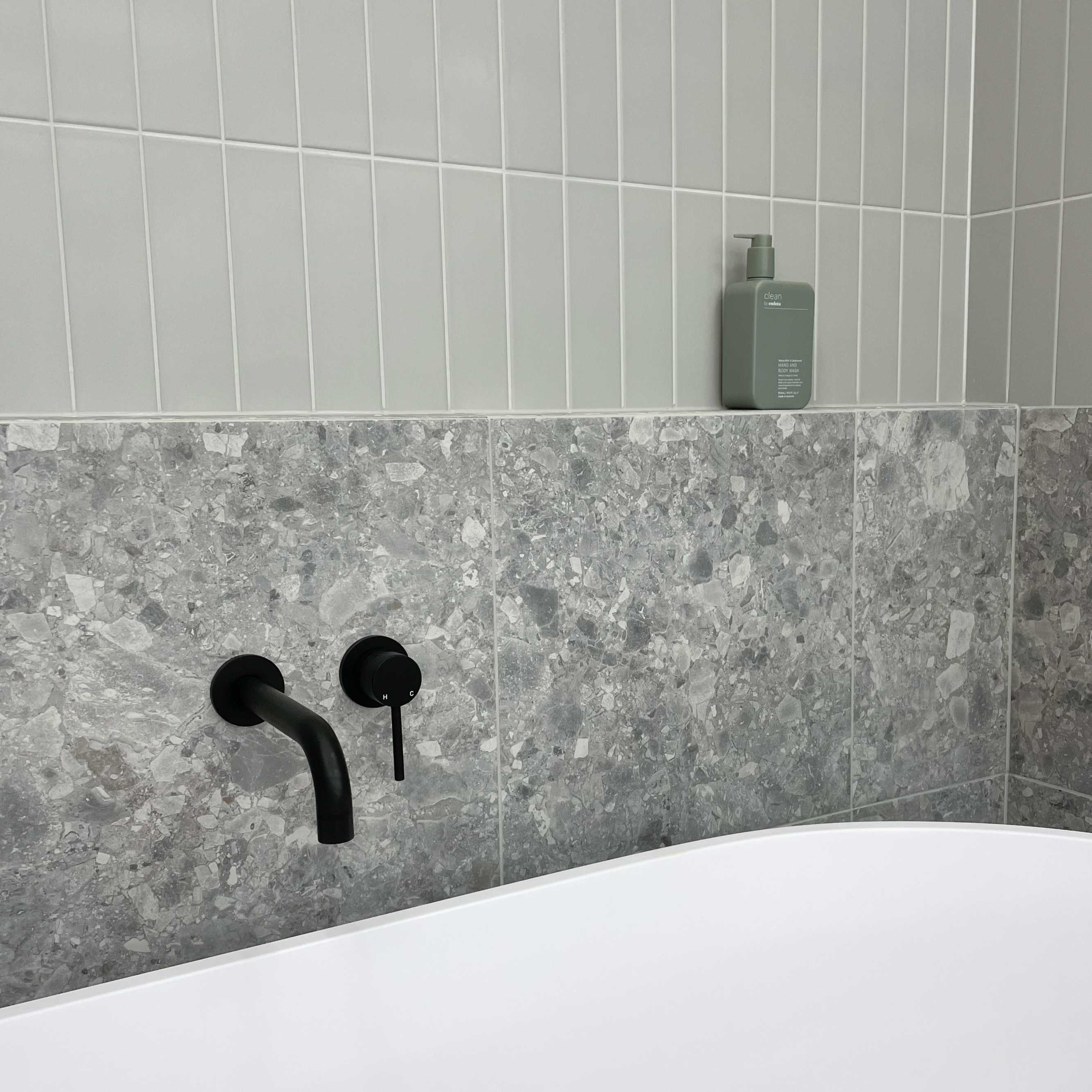 Sydney Wall Mixer Matte Black