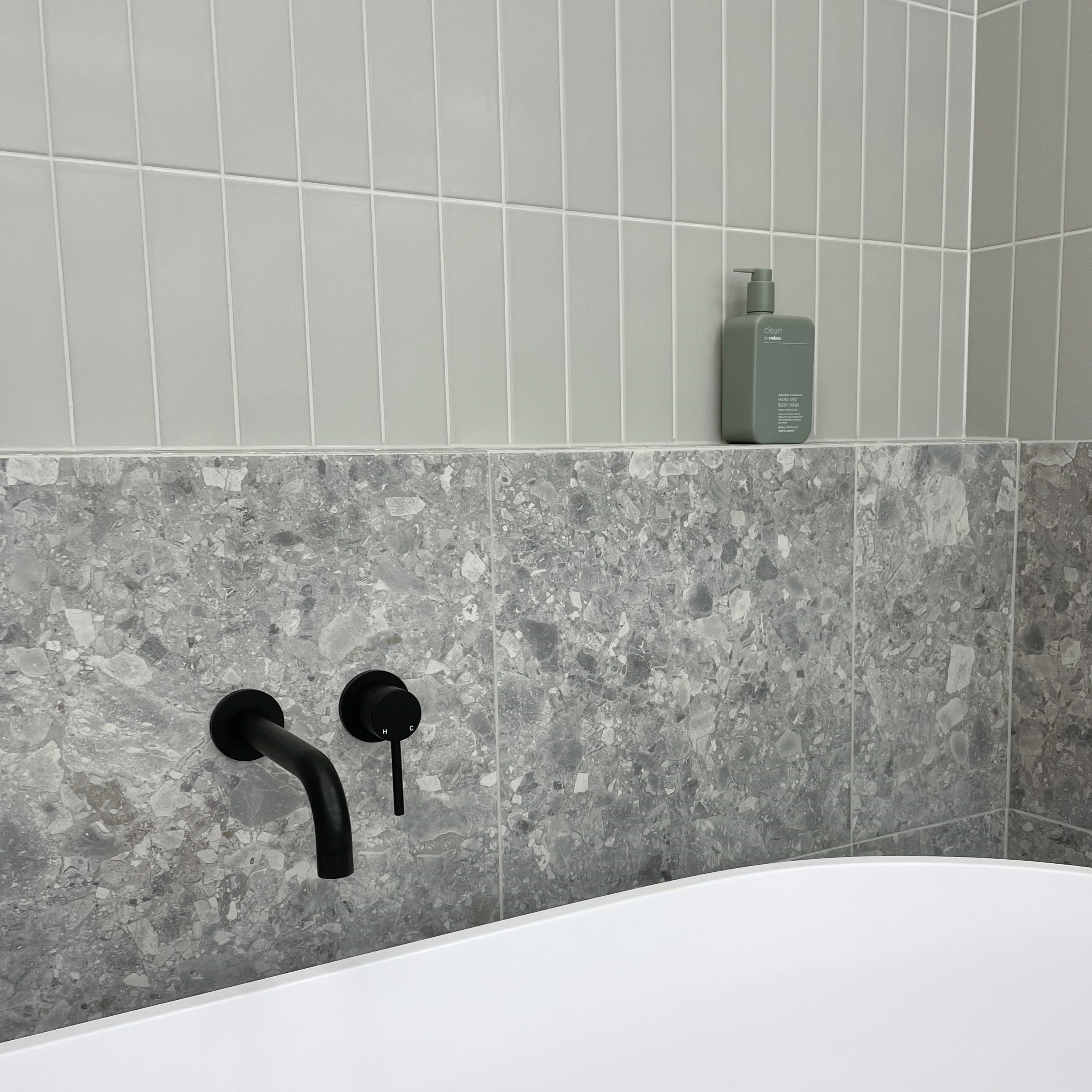 Sydney Wall Spout Matte Black